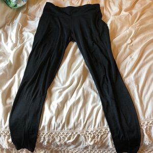 Black UnderArmour Leggings